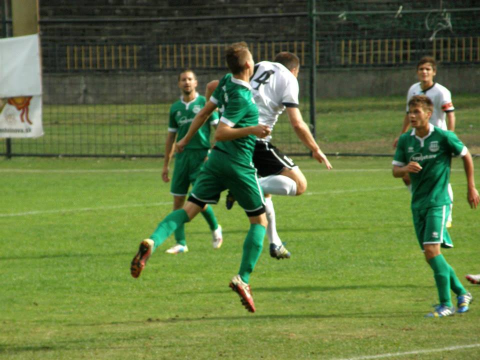 Detva privíta Príbelce. Hriňová hostí Ladomerskú Viesku. V Kriváni derby so Stožkom