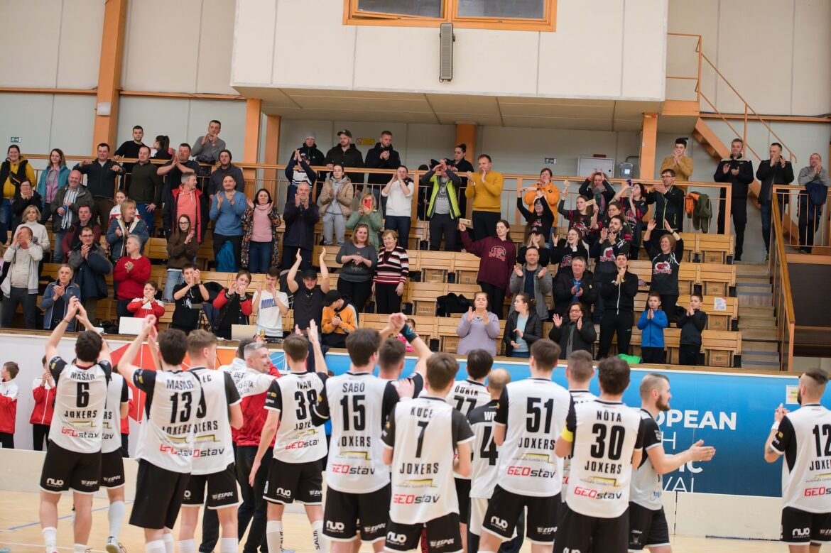 FLORBAL: Joxerov delí od extraligy už len jeden zápas, štyrmi gólmi zahviezdil Daniel Sabo