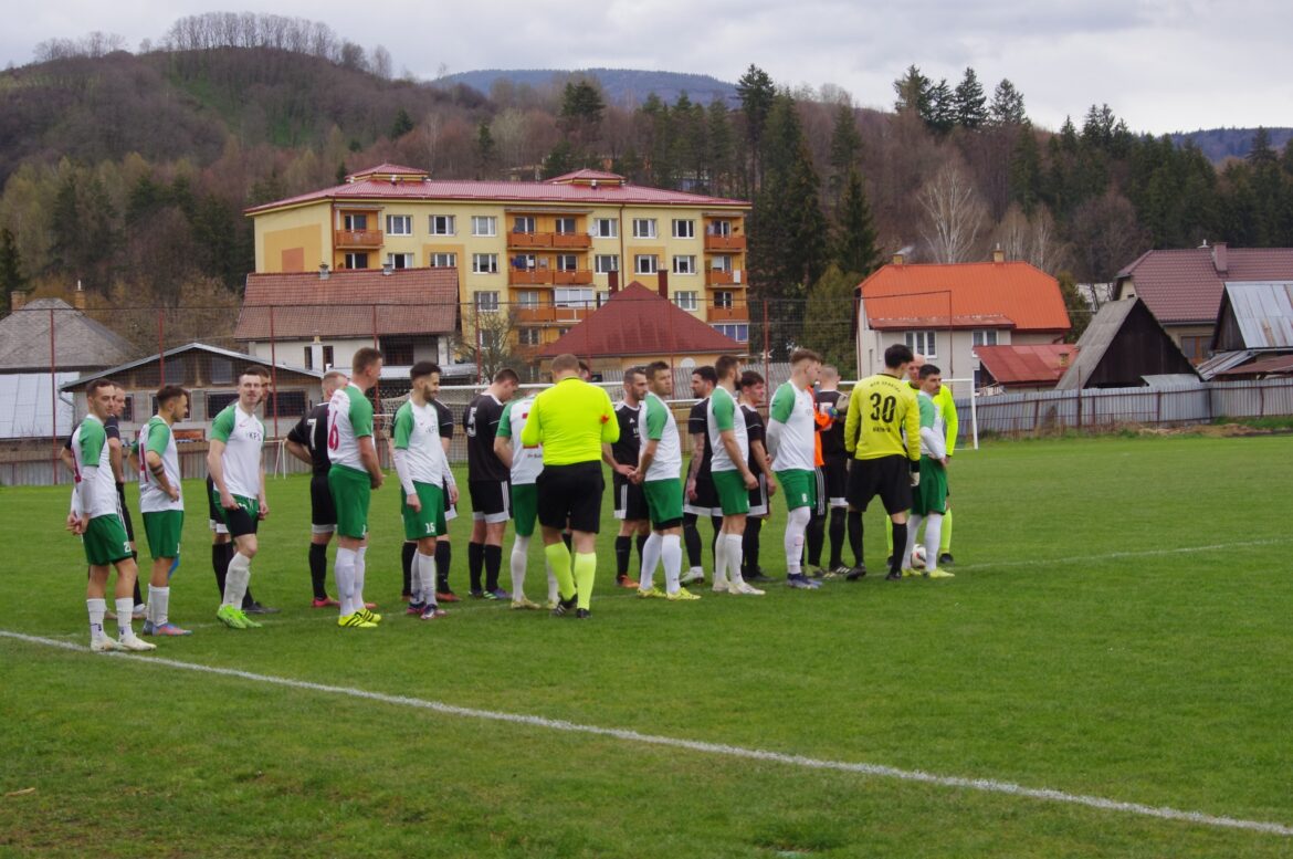 KAM ZA FUTBALOM: Do Stožku príde líder z Látok, Vígľaš hostí Očovú a dorastencov Hrochote čaká súboj s Látkami
