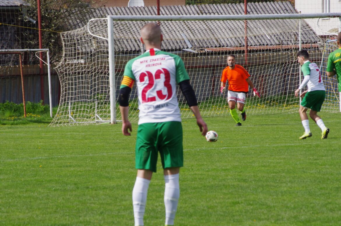 KAM ZA FUTBALOM: Pod Vígľašský zámok zavíta Kriváň, Očová hostí lídra z Látok a dorastenci Hrochote vyzvú Bzovík