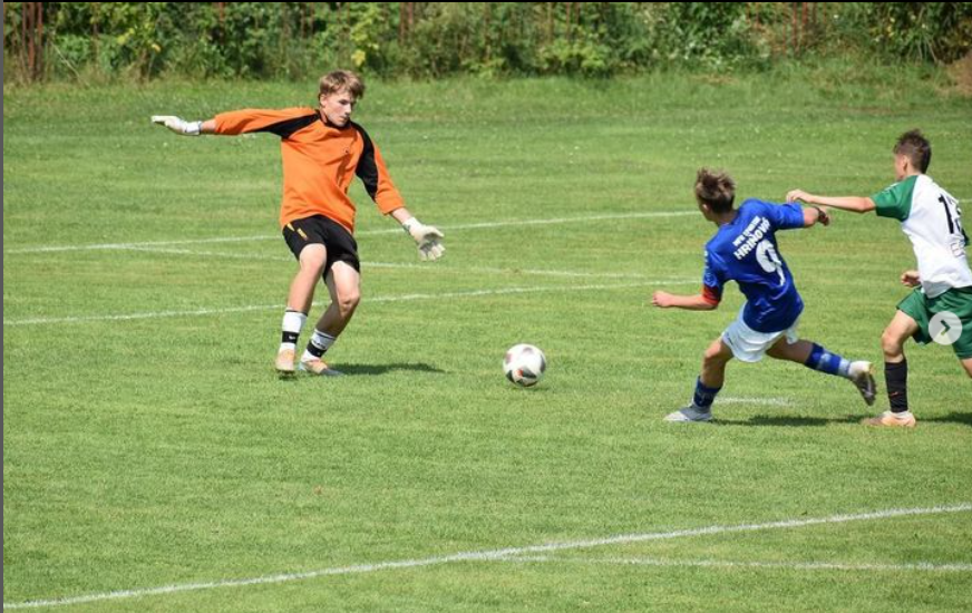 DORASTENECKÝ FUTBAL: Starší a ani mladší dorast sa strelecky nepresadili. Dvojgólový Krivánčan Andrej Krupa
