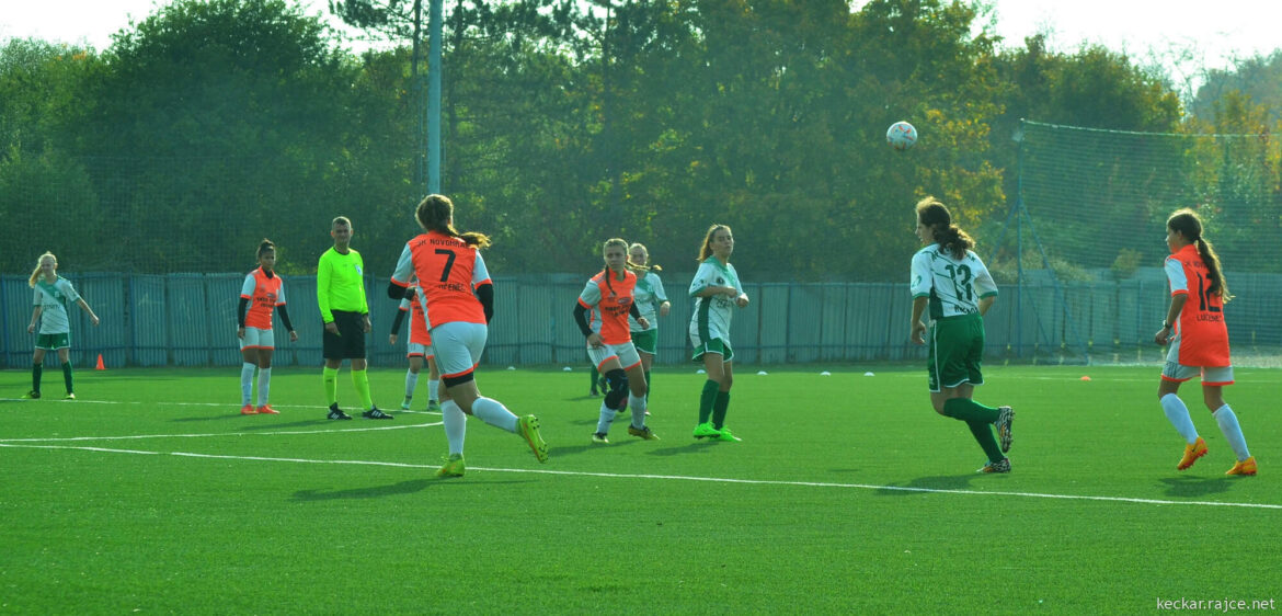 Daniela Kmeťová z bielych baletiek sa už nevie dočkať návratu na trávniky: Futbal ma napĺňa radosťou