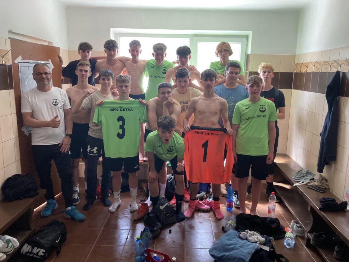 DORASTENECKÝ FUTBAL: Starší dorast dohrával v desiatich, brankár U17 Mário Ostrihoň neinkasoval