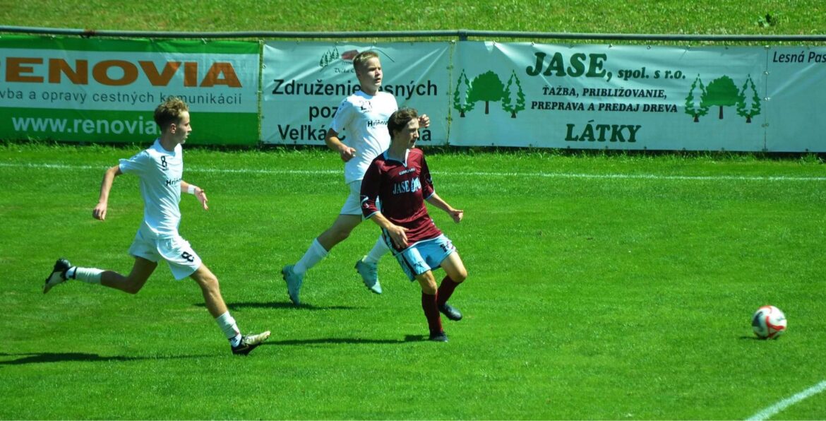 DORASTENECKÝ FUTBAL: U19 ani U17 sa skórovať nepodarilo. Za Spartak sa dvakrát trafil Adrián Čonka