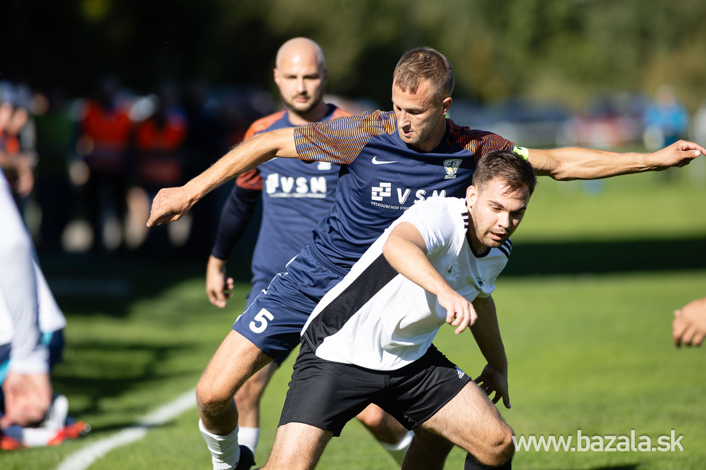KAM ZA FUTBALOM: Derby medzi Detvou a Látkami, do Očovej zavíta líder zo Sliača a dorastenci Spartaka hrajú v Brezne