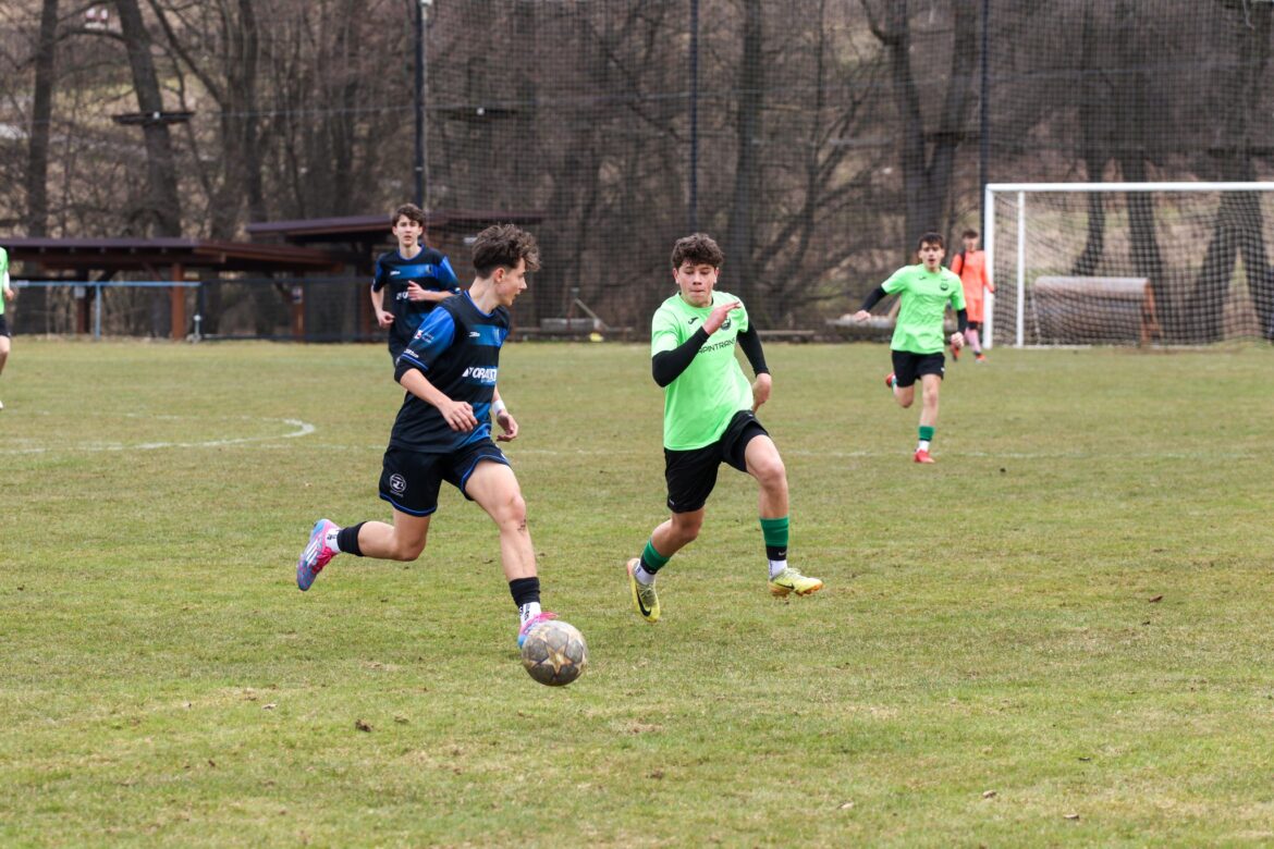 MLÁDEŽNÍCKY FUTBAL: Za U15 zažiaril piatimi gólmi Jozef Sliacky, duel staršieho dorastu spoznal víťaza po zmene strán