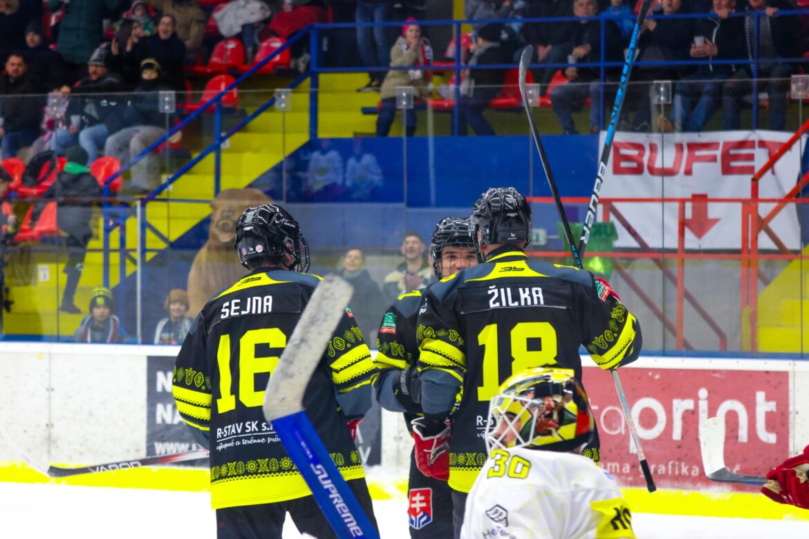 HOKEJ: Detva v súboji o druhé miesto zdolala Púchov vďaka hattricku Petra Luntera